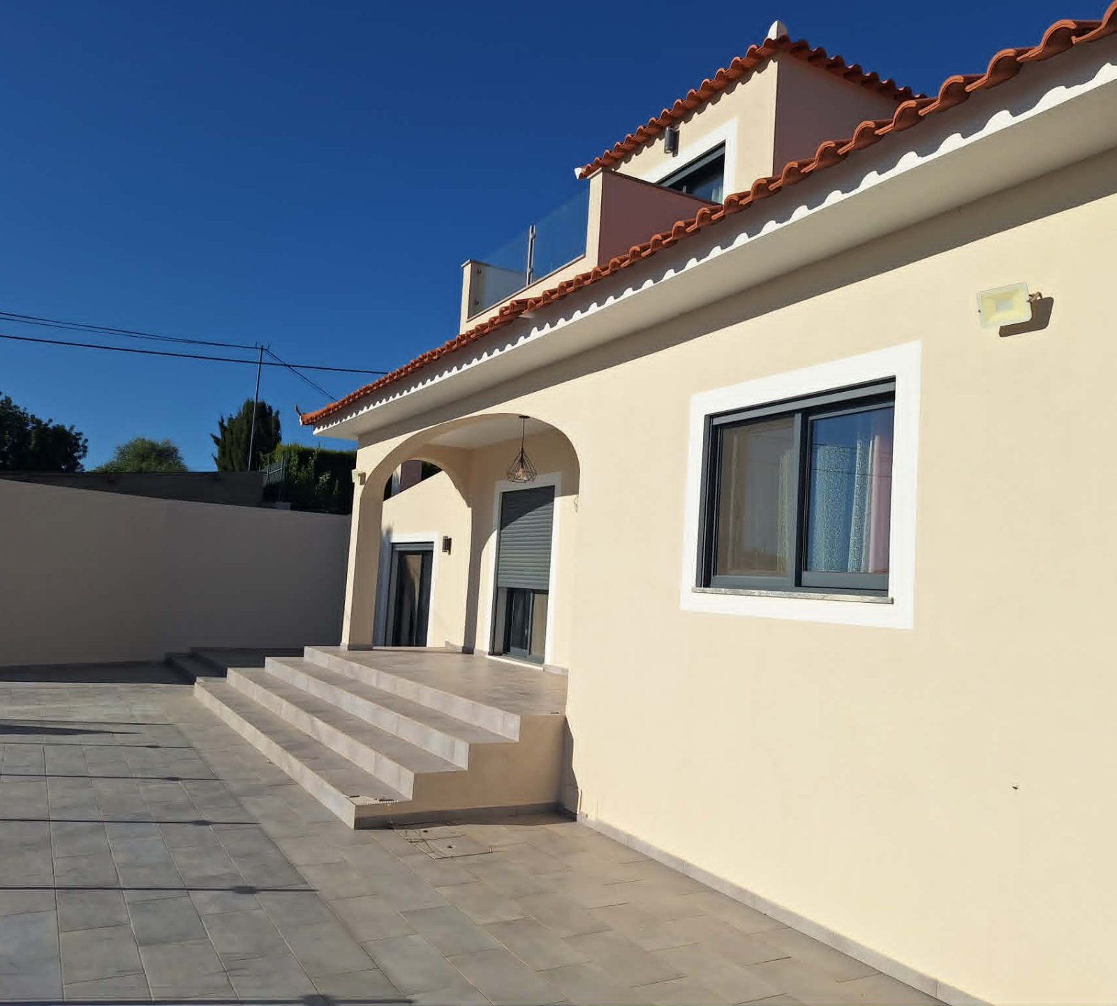 Moradia T4 com garagem - Foto 4