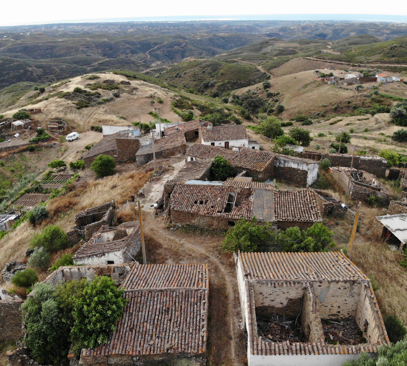 Moradia T4 para Recuperar, zona Alta na Serra de Tavira - Foto 3