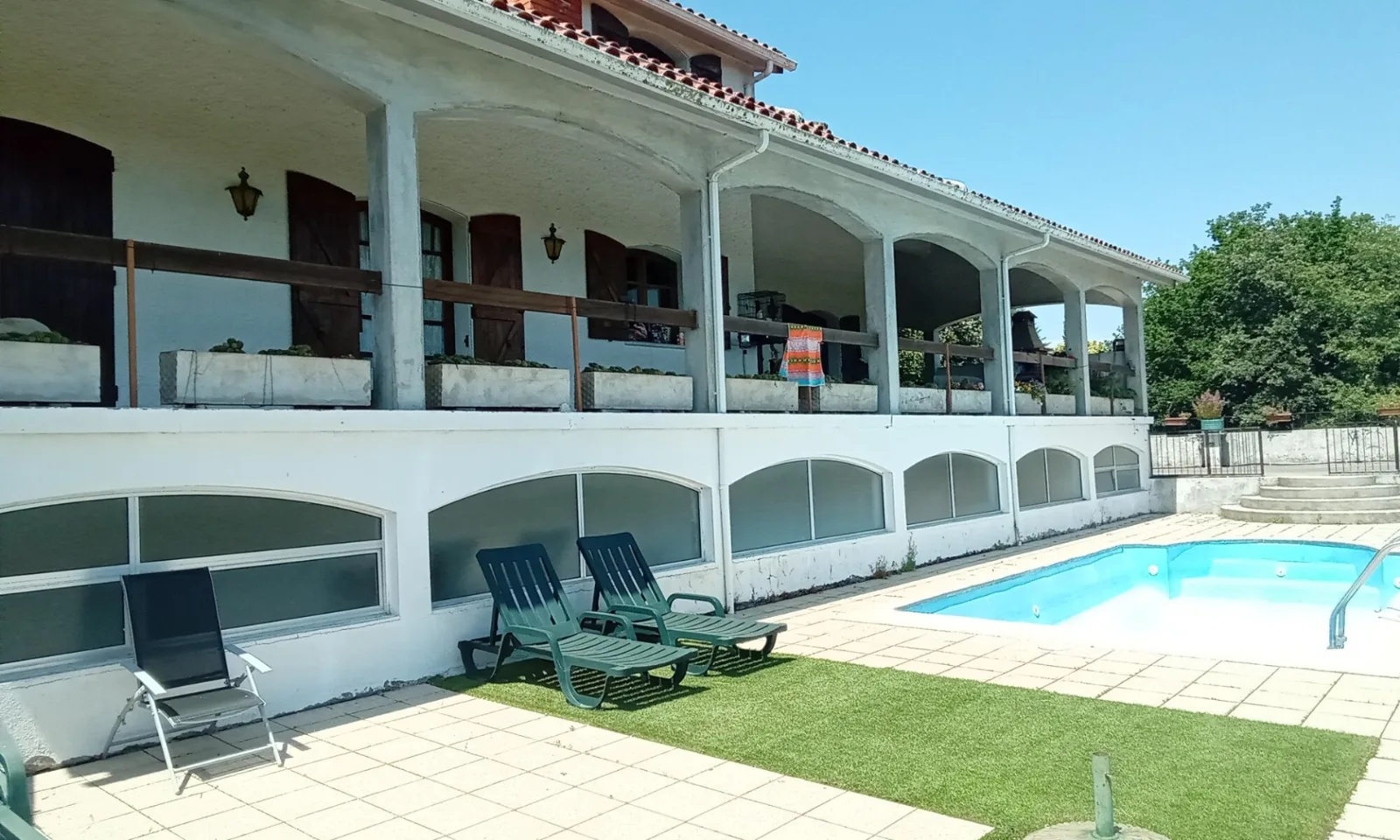 Moradia T5 em São Pedro do Sul - Espaço e Conforto em Família