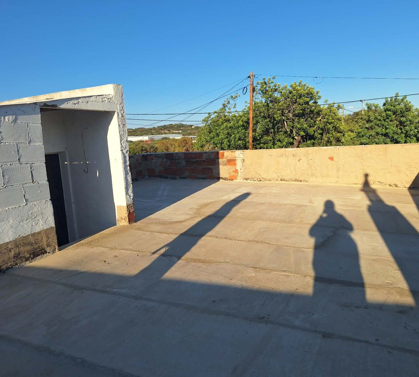 Moradia T1 com vários compartimentos e armazém - Foto 5