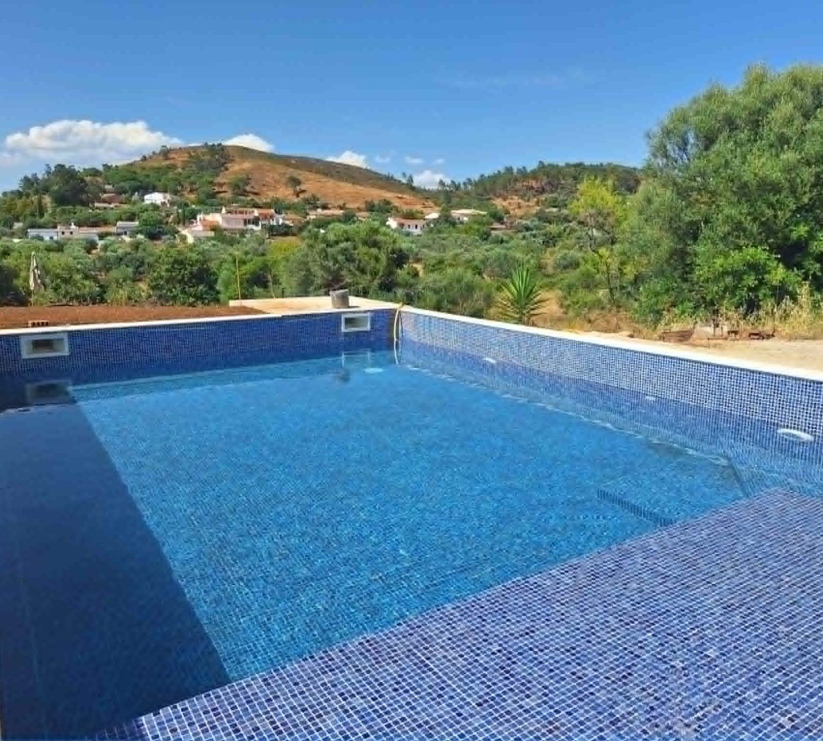 Moradia T4 com piscina - Foto 2